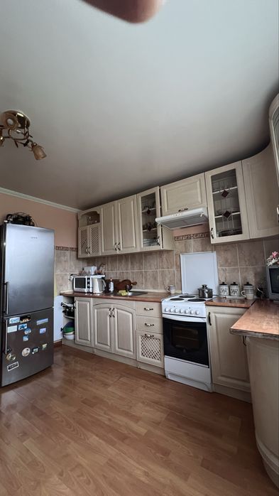 Продаж добротного будинку смт. Колки