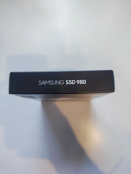 Nowy, nierozpakowany dysk SAMSUNG SSD 980 NVME M.2 500 GB