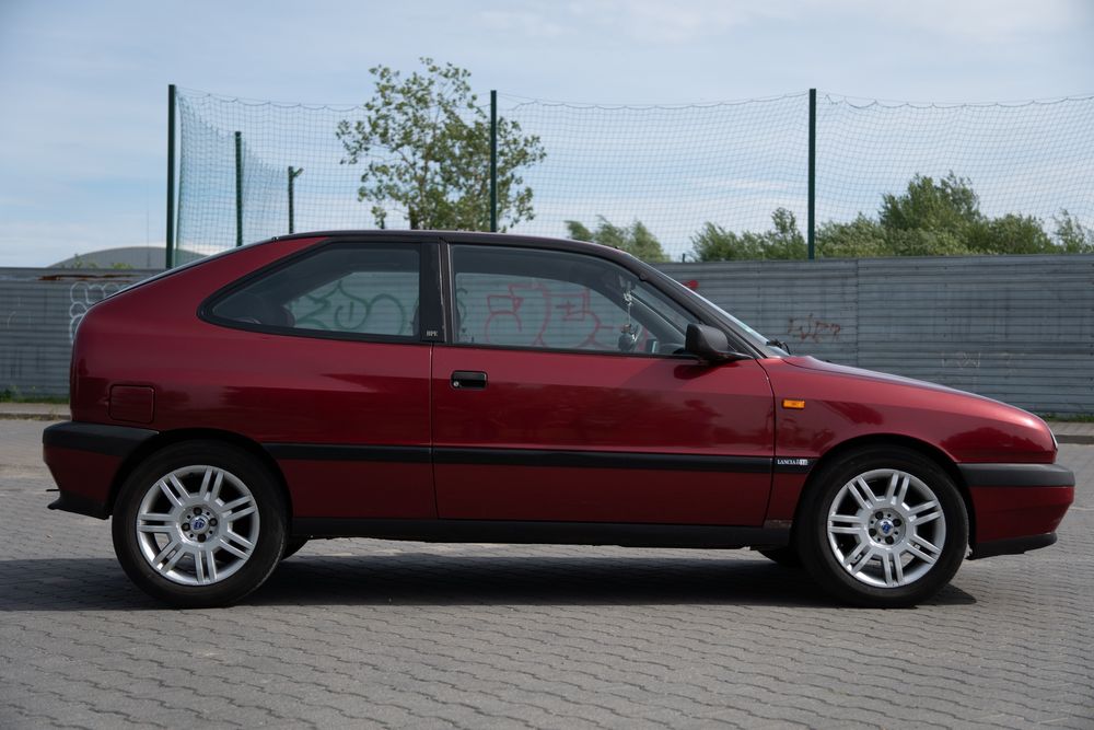 Lancia Delta HPE 16v