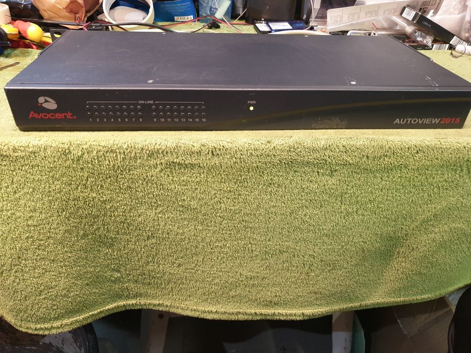 AVOCENT Autoview 2015 przełącznik sygnału.