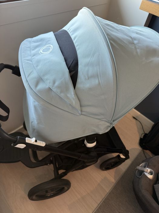 Bugaboo fox 2 (inclui alcofa e scooter)