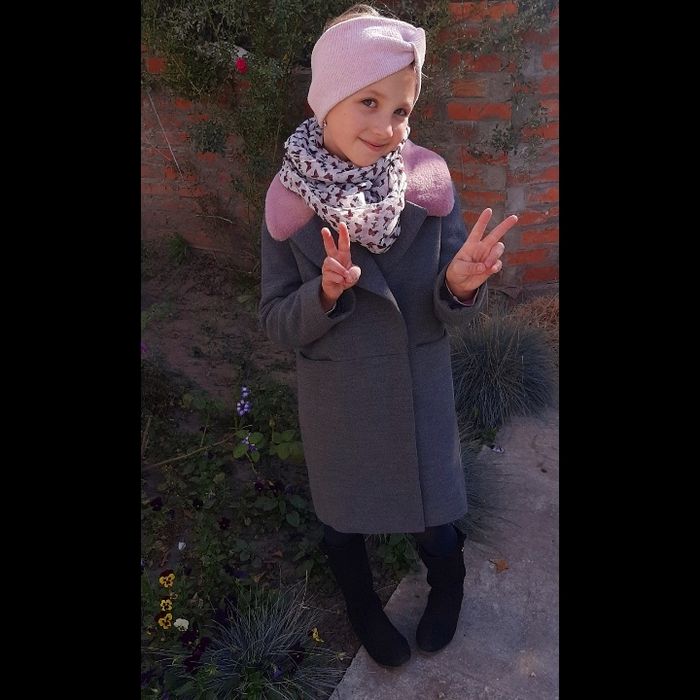 Фірмове пальто від Arin Apparel