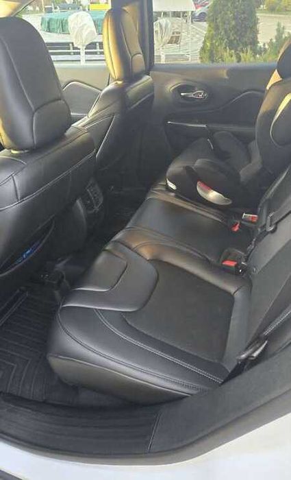 Jeep Cherokee 2018p