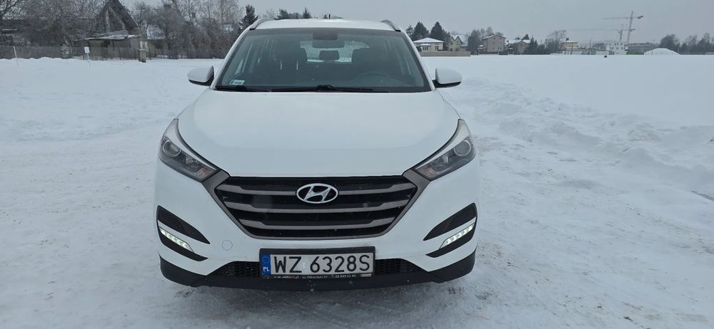 Hyundai Tucson Polski Salon i bezwypadkowy spalanie 5litrów Euro6 nawigacja