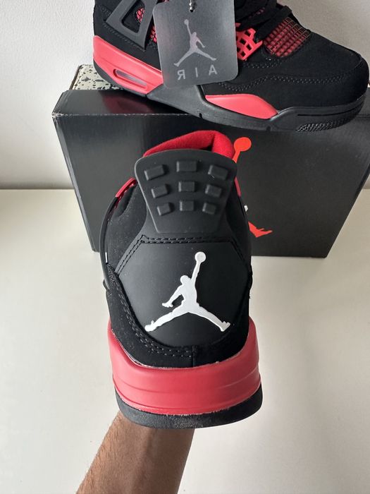 Jordan 4 Retro Red Thunder