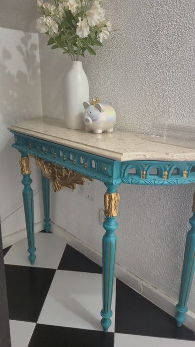 Consola / Aparador antigo completamente renovado,