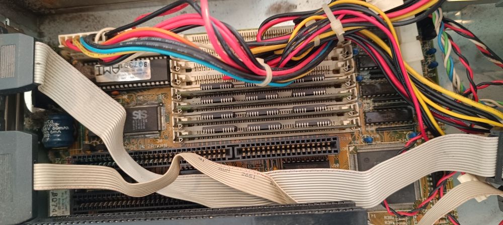 Computador Johetec 486sx 33