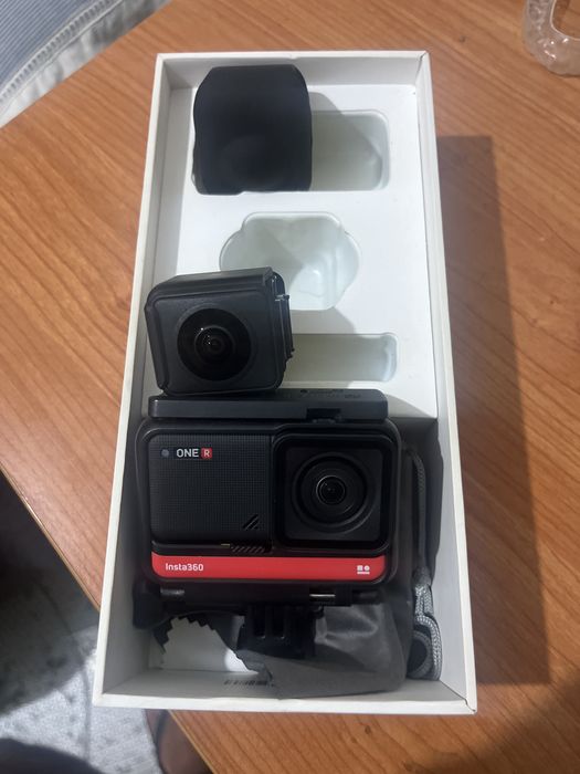 INSTA360 ONE R 100€ varios acessorios