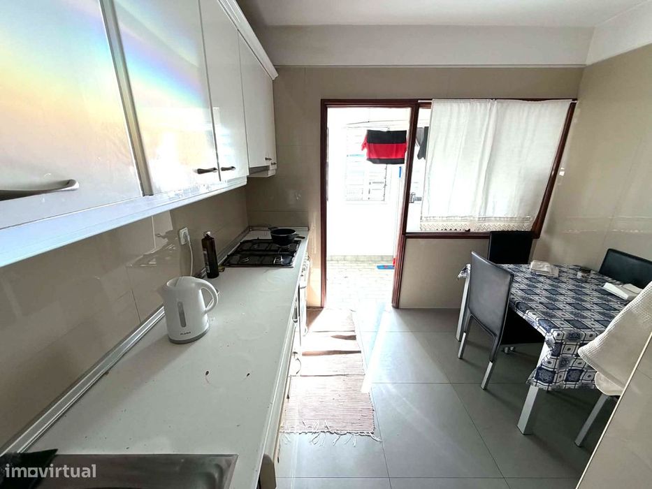 QUARTO INDIVIDUAL 250€ + 50€ Despesas