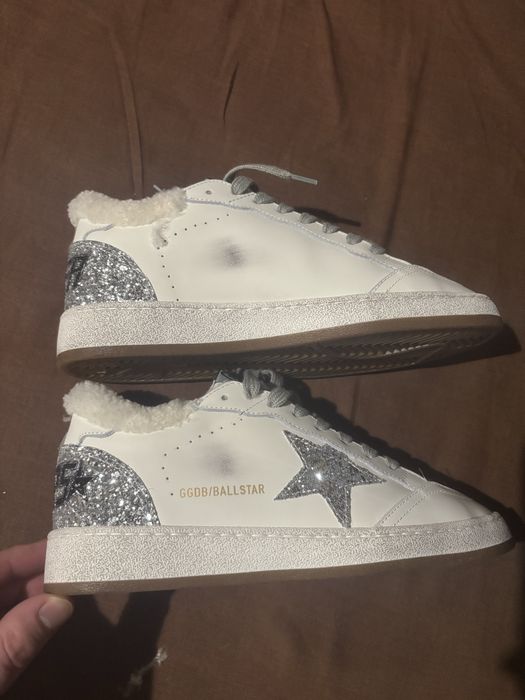 Продаю жіночі кеди з хутром голден гус