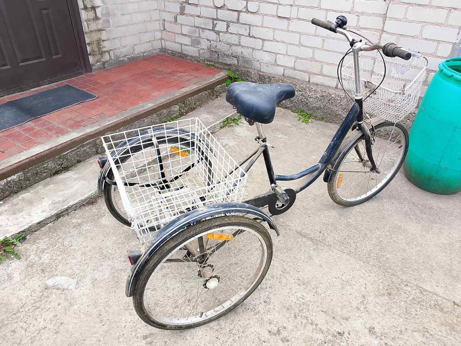 Продам велосипед триколісний