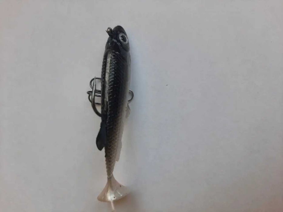 Воблер силиконовый с виброхвостом, огруженный. Длина 8,5см Вес 13гр