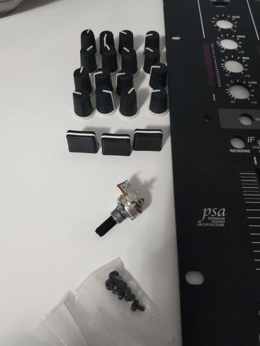 Przedni panel knoby Reloop RMX 30