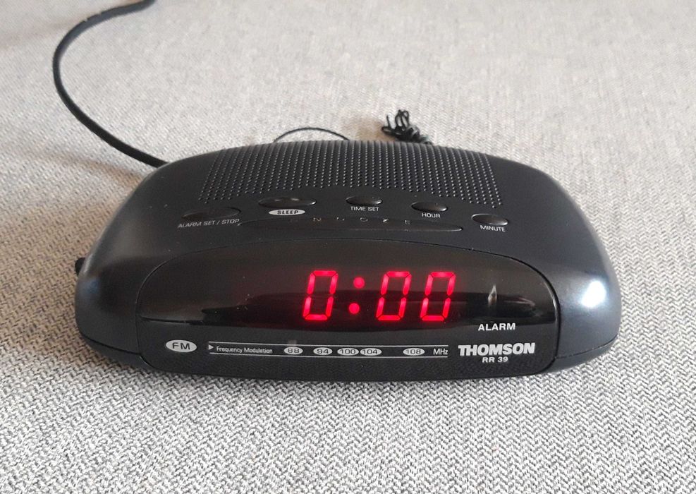 Rádio despertador THOMSON