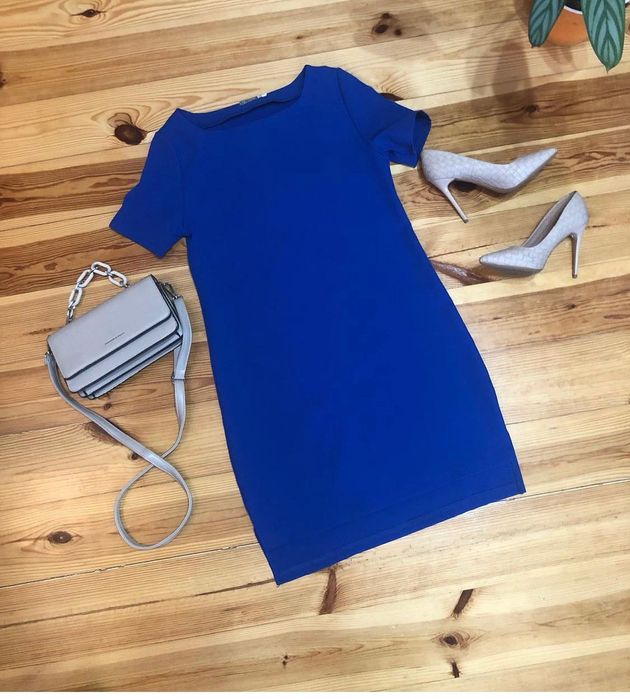 Жіночий одяг, сукні