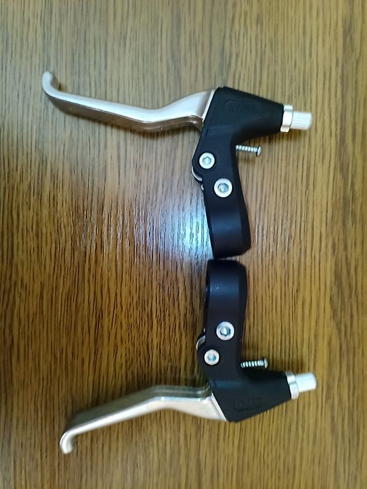 Тормозные рукоятки