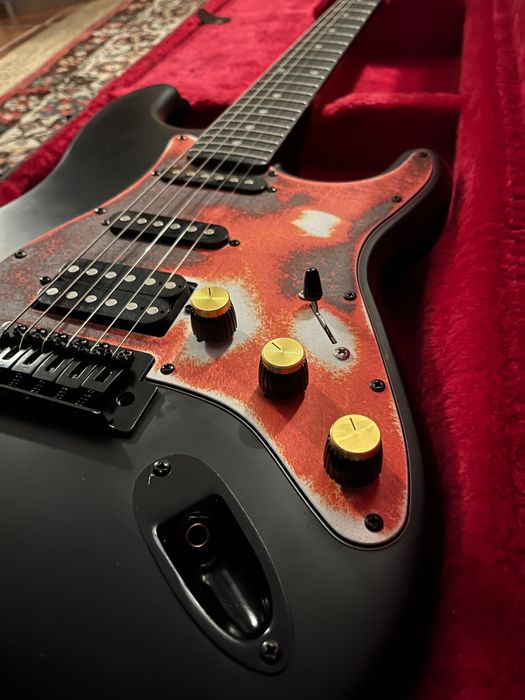 Guitarra Elétrica Stratocaster Custom