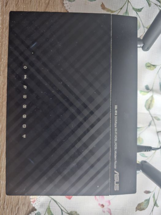 Ruter Asus Model DSL-N16 Wireless-N300 300mbps ADSL