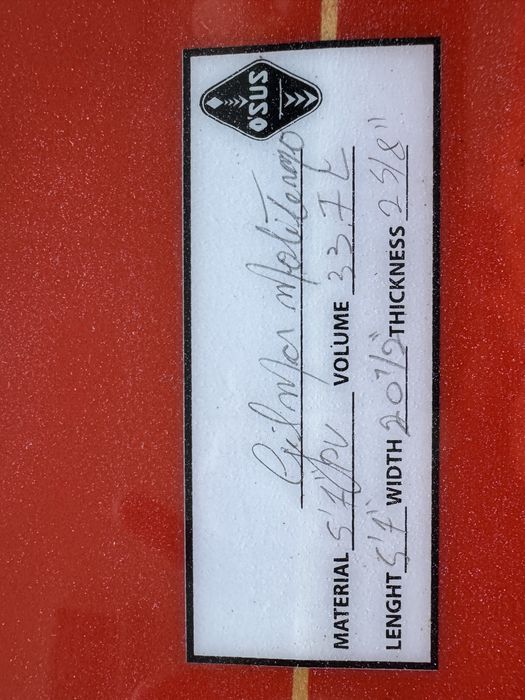 Promoção Shortboard 5’7” nova O’sus, tri fins