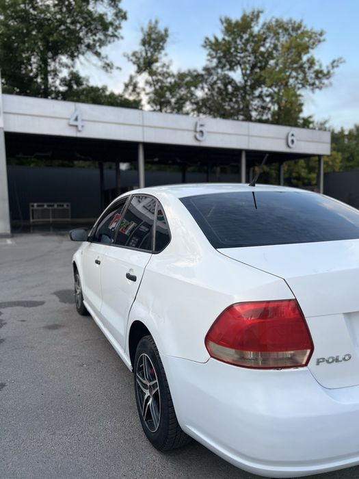 VW Polo продам  2013