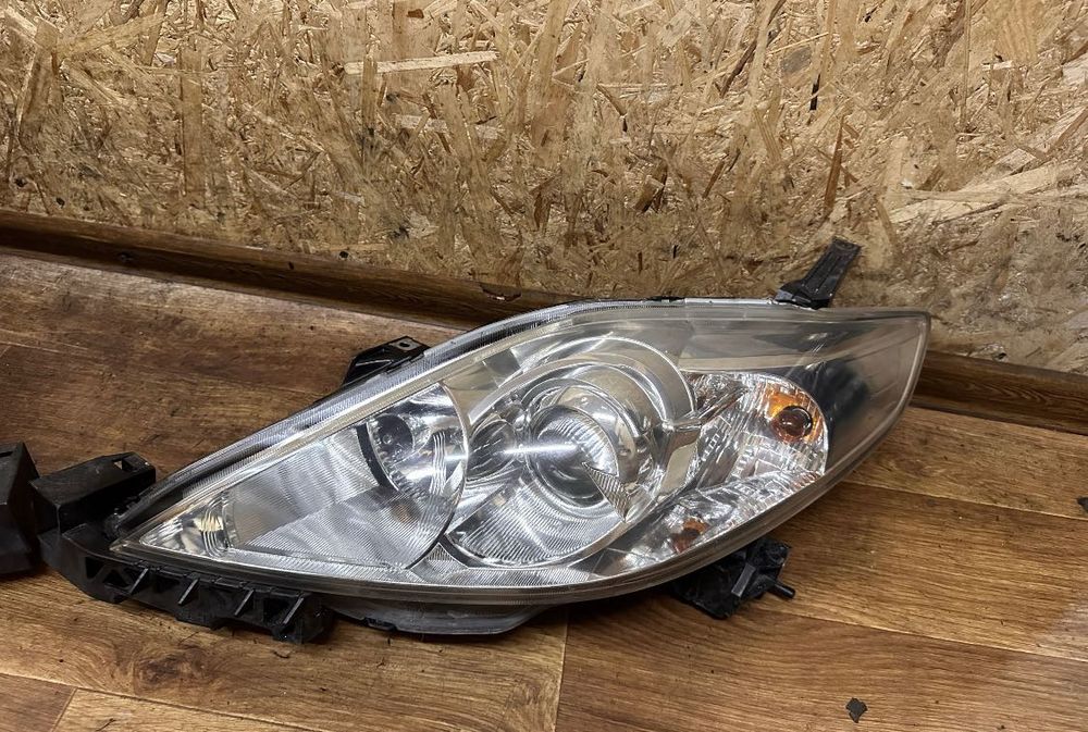 Mazda 5 przed lift lampa reflektor prawy lewy Europa przód cana za st