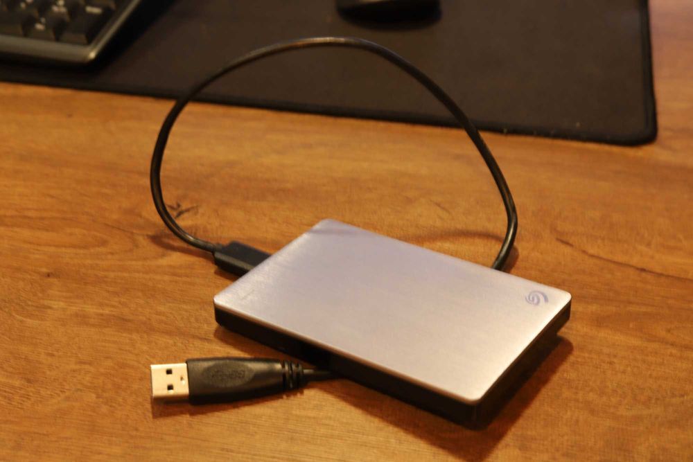 dysk przenośny seagate 2 TB backup plus portable drive seagate