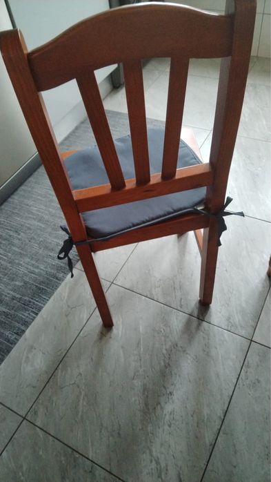 Mesa extensivel com 4 cadeiras