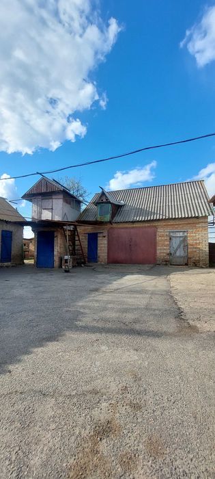 Продаж Будинку з гаражем + 25соток землі ( Євідновлення)