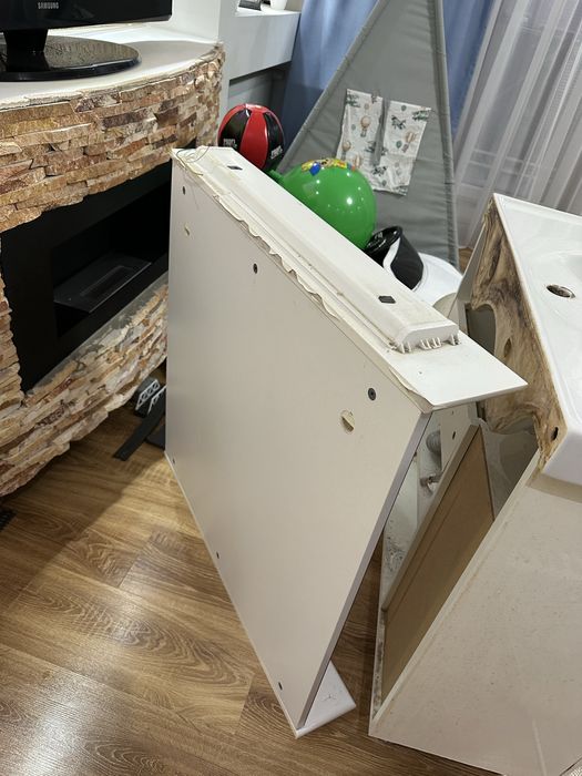 Тумбочка з умивальником