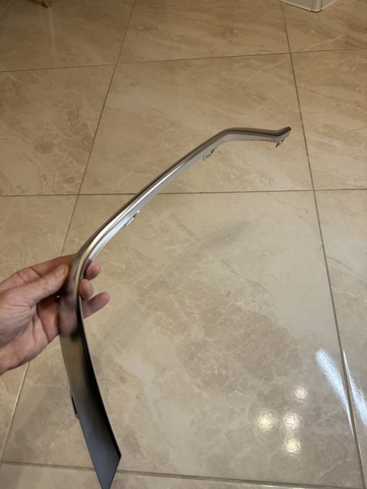 8W6853555 - AUDI A5 S5 накладка в бампер диффузор задний левый