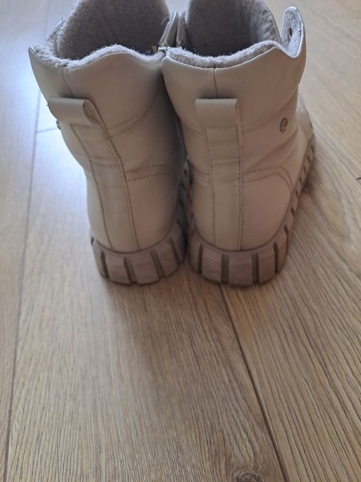 Buty na zimę  kolor beżowy