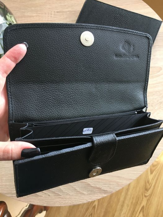 Кошелек портмоне женский из ската красный в клетку с белым глазком