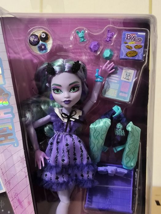 Monster High Fearbook Twyla Fashion Лялька Монстер Хай Твайла книга