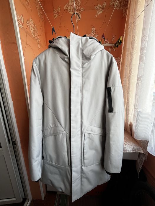 Продам зимову куртку в ідеальному стані