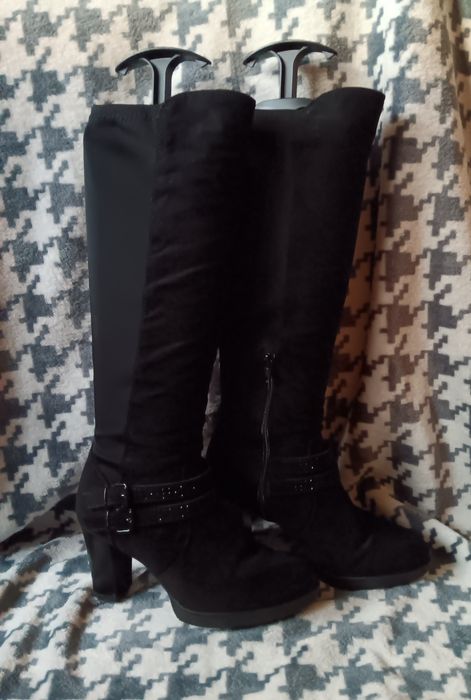 Damskie kozaki zamszowe