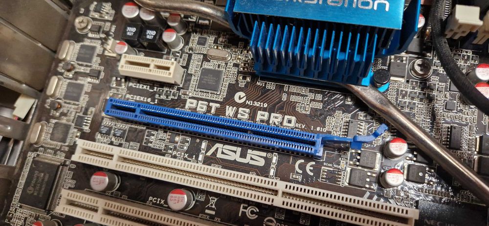 ASUS P6T WS Pro + Intel i7 + 6GB DDR3 Xtreme + Noctua