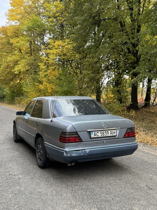 Продам Мерседес w124 1994 год