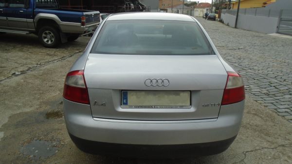 Para Peças Audi A4 (8E2, B6)