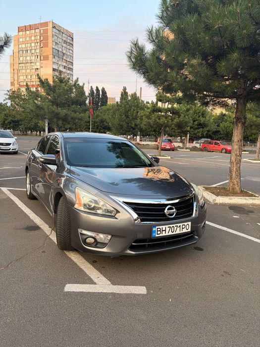 Продам машину Nissan Altima