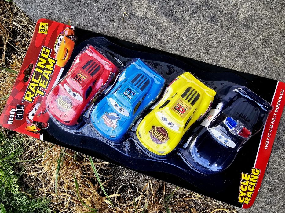 Ekstra autka samochodziki z bajki Cars Auta nowe