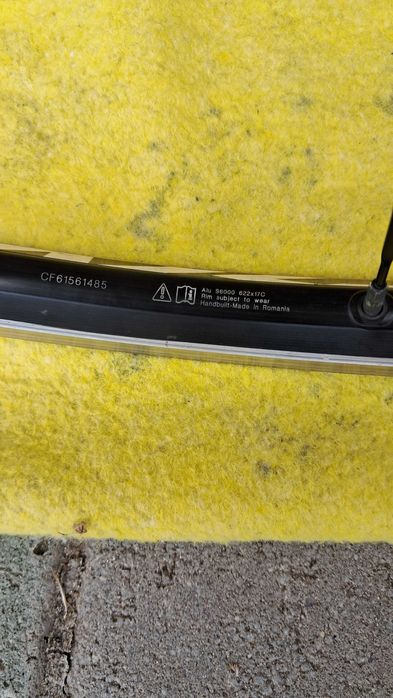 Колесо переднє Mavic Aksium 28". Мавик Мавік Шоссе Шосе