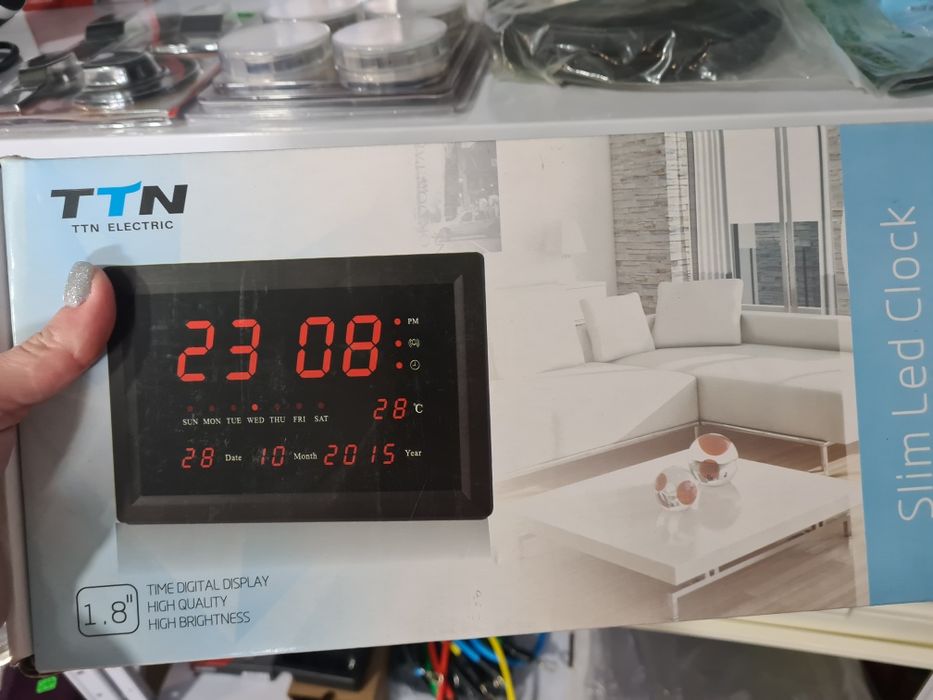 Часы электронные