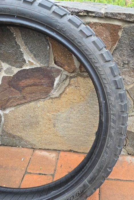 Шини мото 150/70 R18  90/90 R 21  Pirelli Scorpion Rally STR