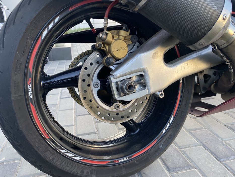 Продам мот Хонда 954