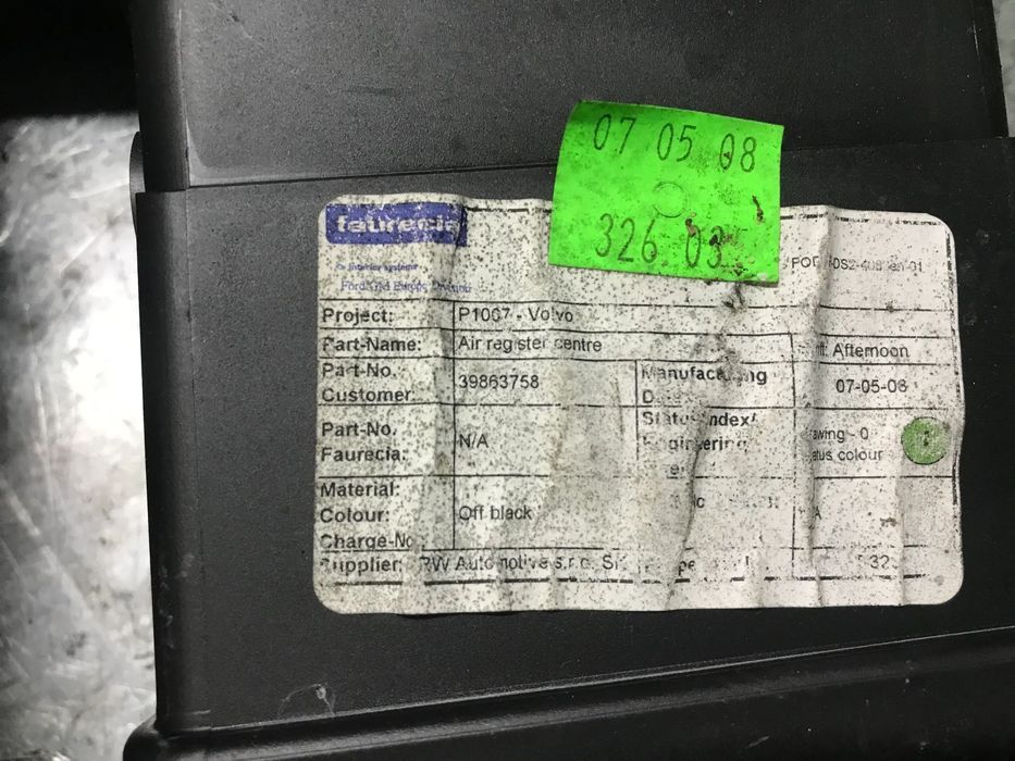 DIFUSOR / GRELHA / SAIDA AR SOFAGEM VOLVO V50 / C30 / S40 II REF.