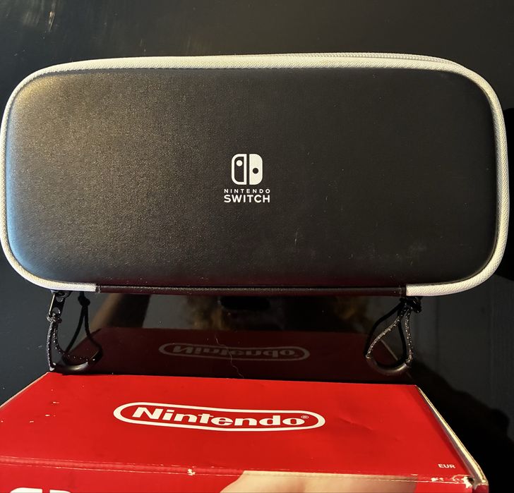 Nintendo Switch OLED + Caixa + Acessórios