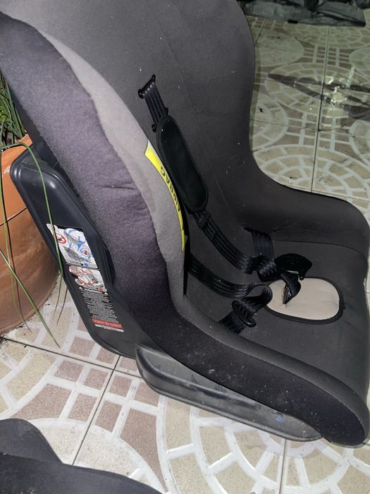 Vendo cadeira de crianca para carro