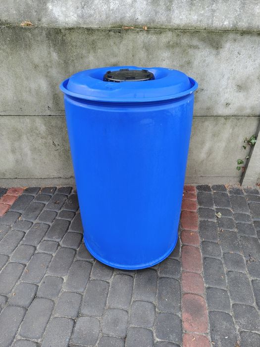 Beczka plastikowa 200l na wodę deszczówkę odwodnienie pojemnik 200 L