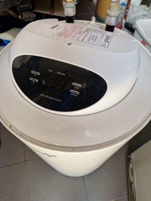 Termoacumulador de 50L marca Junex