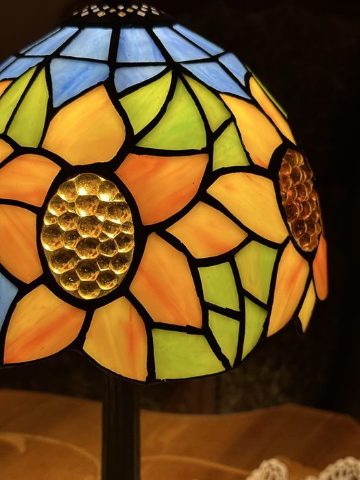 Lampa stołowa  witrażowa tiffany
